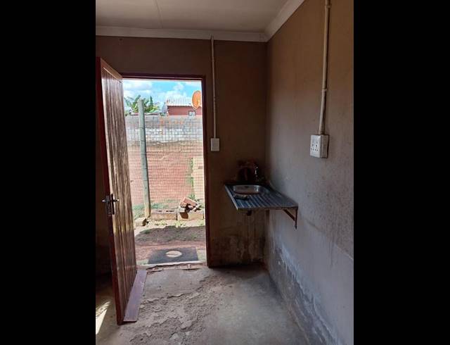 2 BEDROOM HOUSE FOR SALE IN KANANA PARK